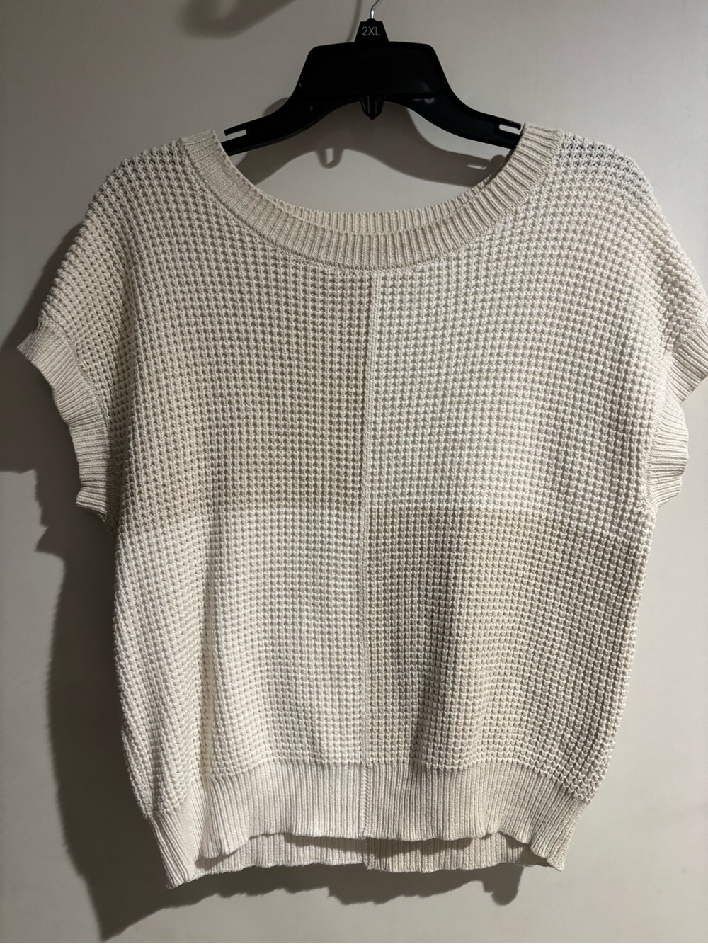 moon & madison Cream Waffle Knit Short-Sleeve Color Block Sweater